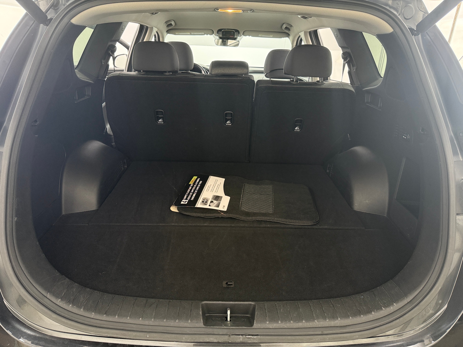 Thumbnail: 2023 Hyundai Santa Fe - 7