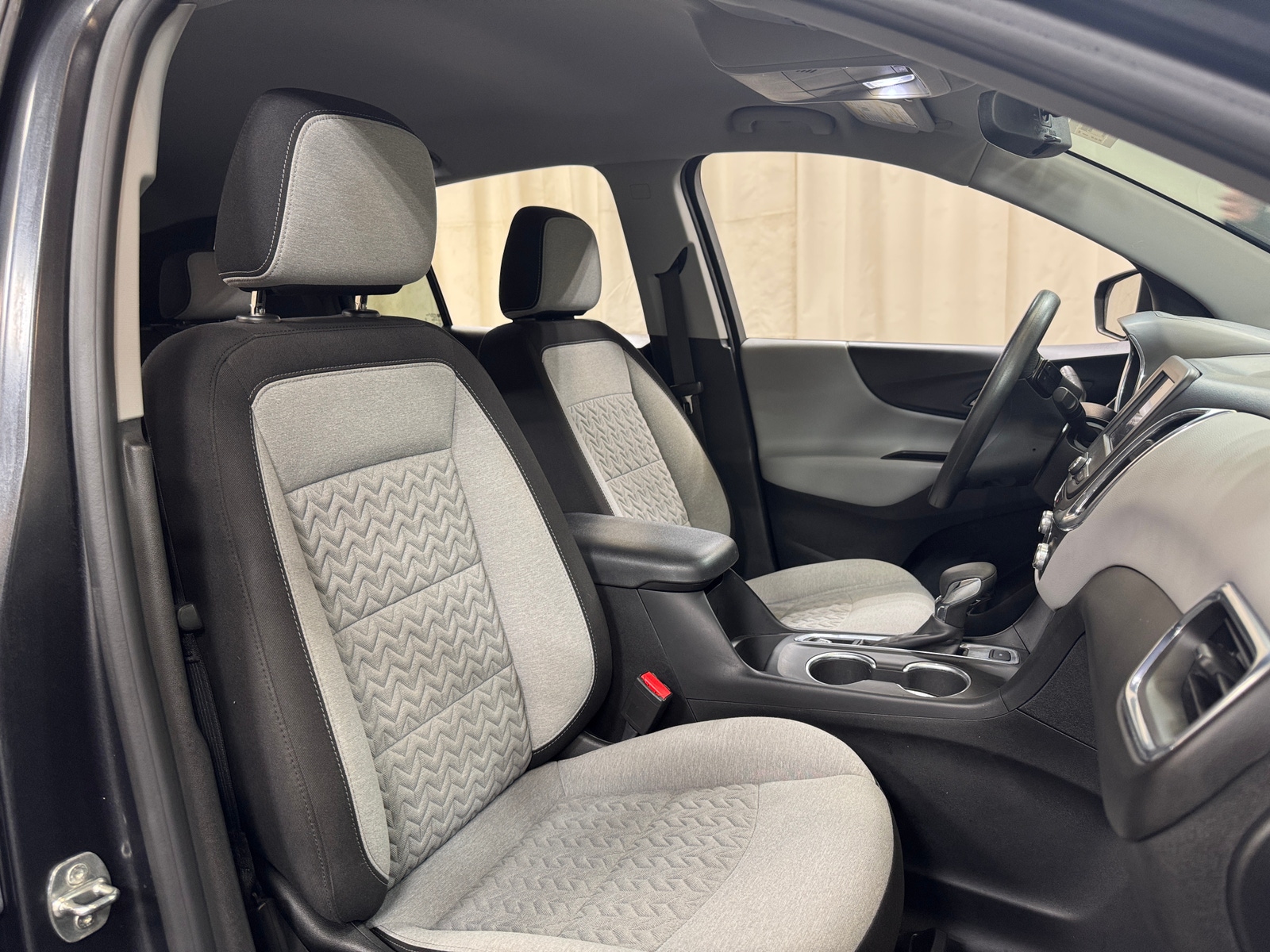 Thumbnail: 2022 Chevrolet Equinox - 2