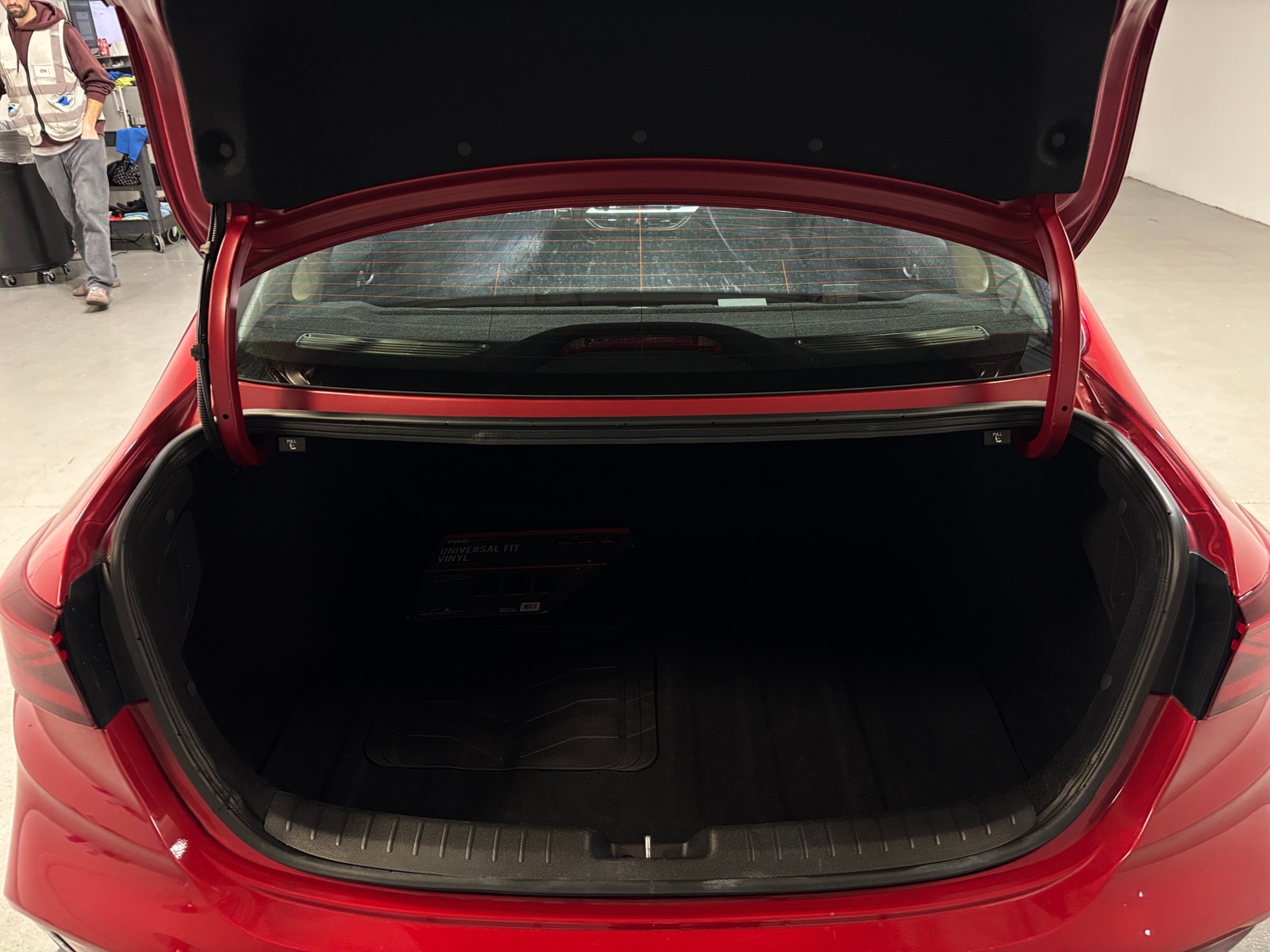 Thumbnail: 2024 Kia Forte - 7