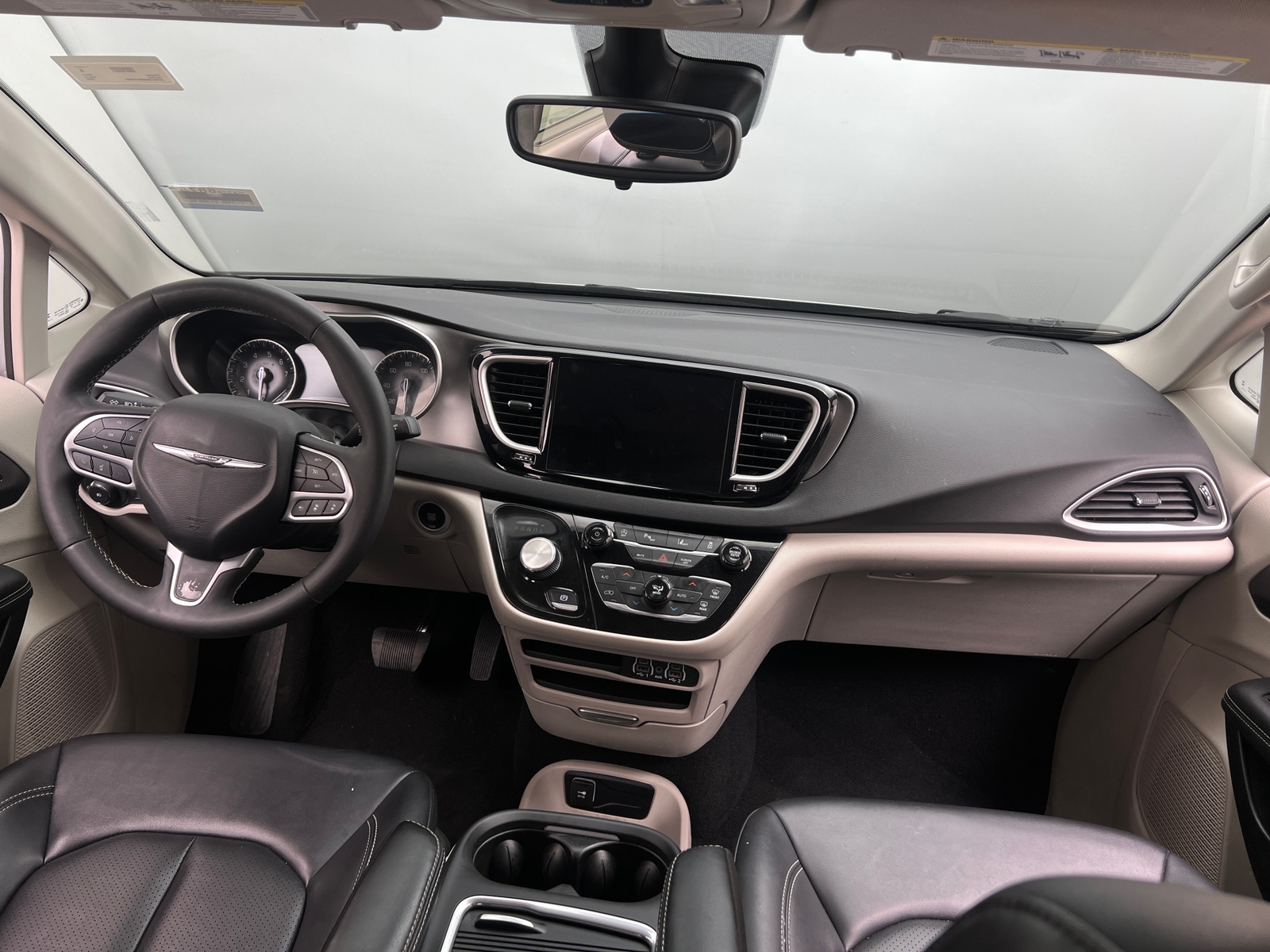 Thumbnail: 2024 Chrysler Pacifica - 2