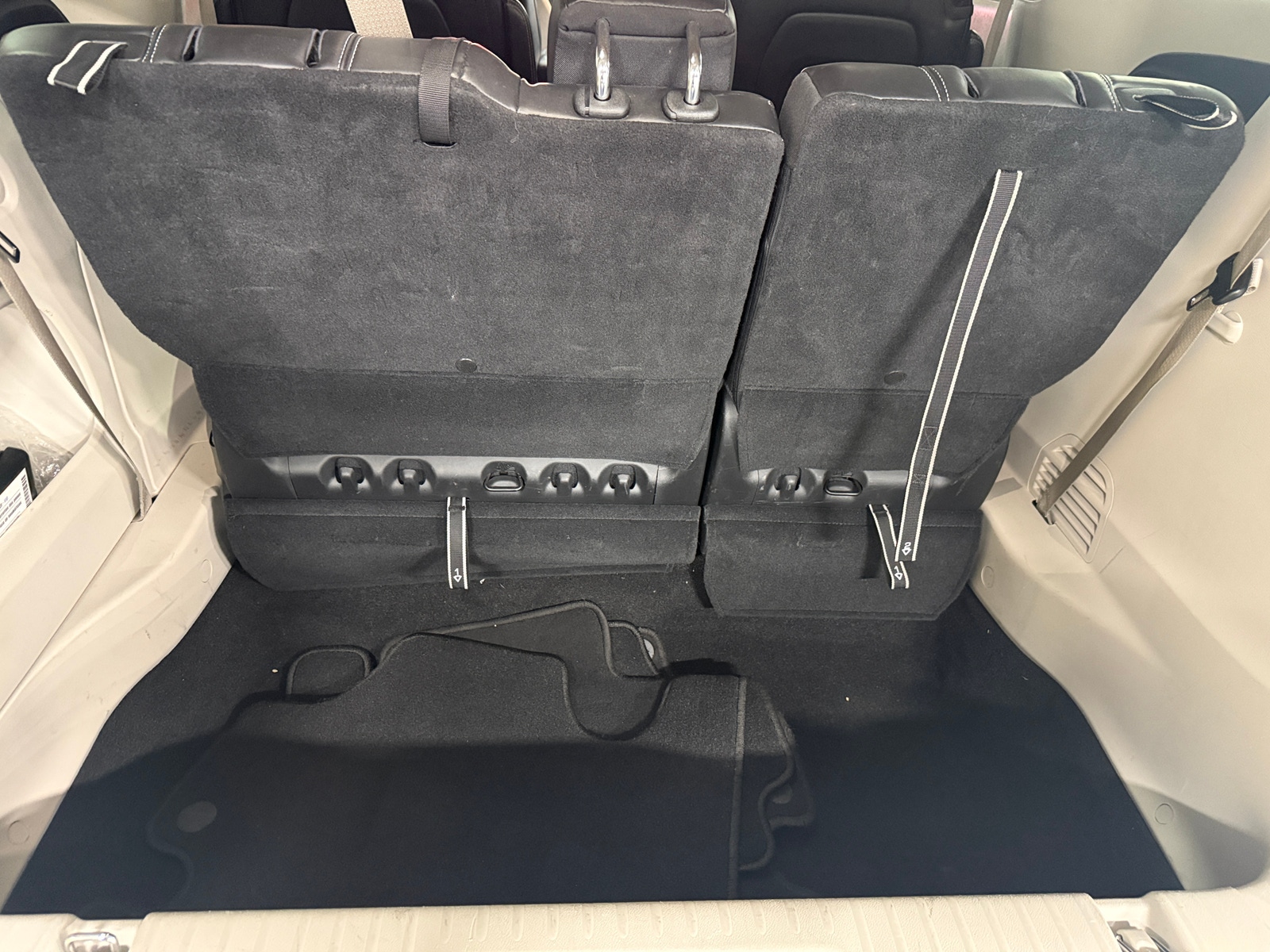 Thumbnail: 2024 Chrysler Pacifica - 6