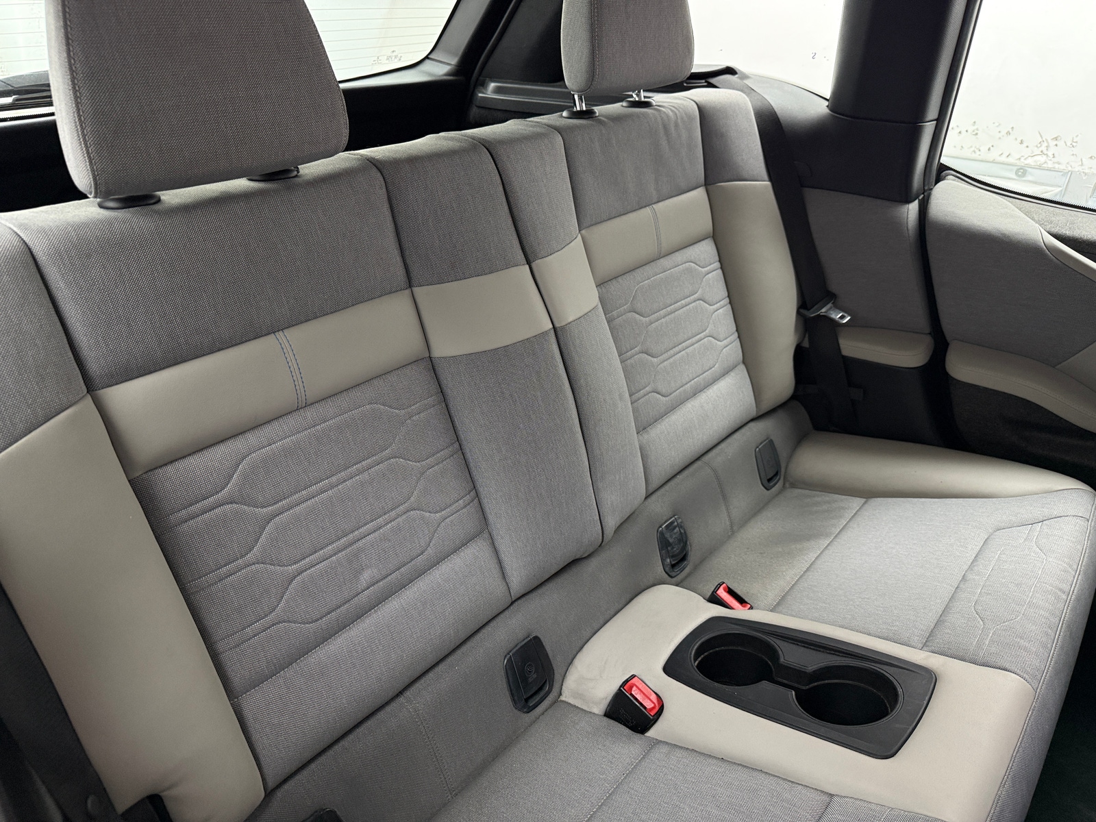 Thumbnail: 2016 BMW i3 - 6