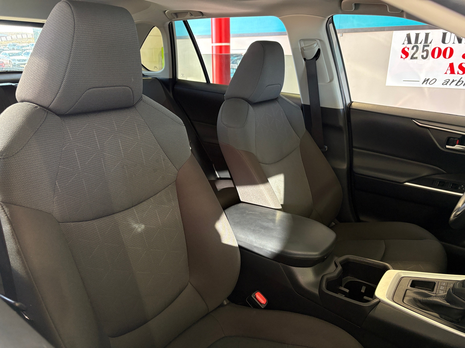 Thumbnail: 2025 Toyota RAV4 - 2