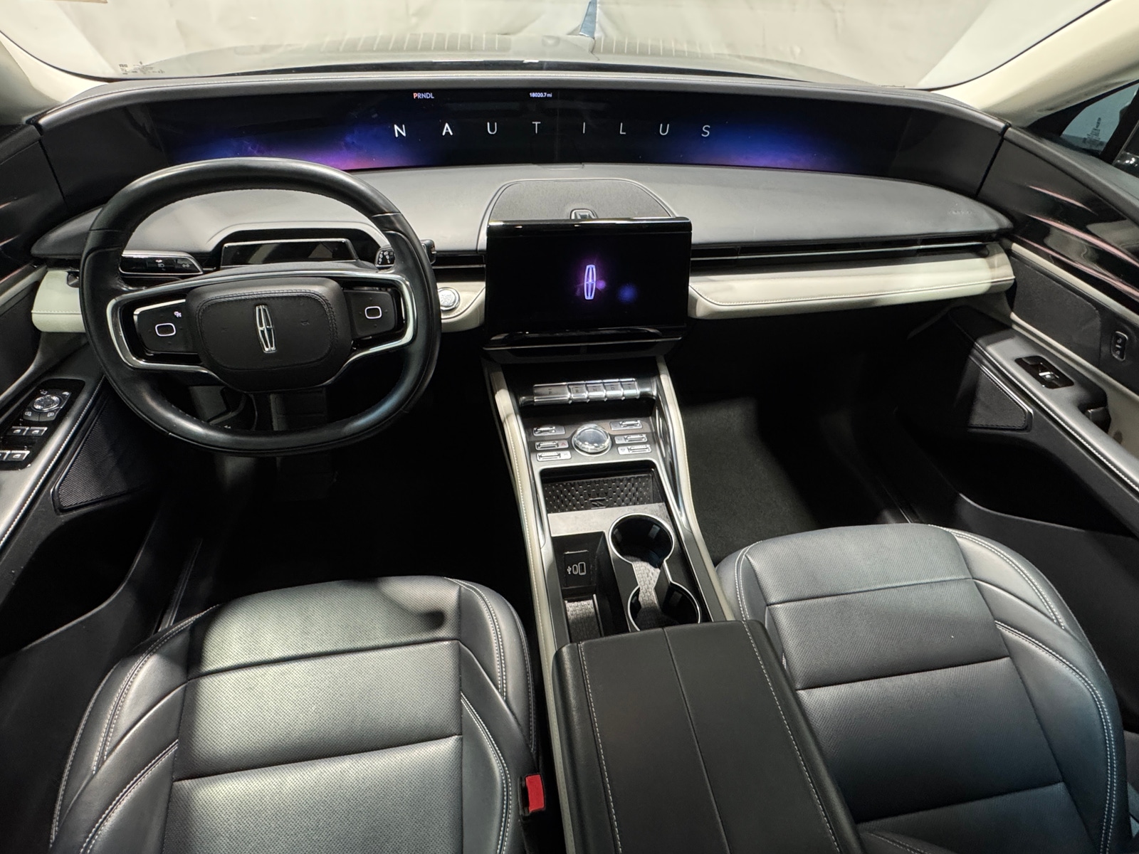 Thumbnail: 2024 Lincoln Nautilus - 2