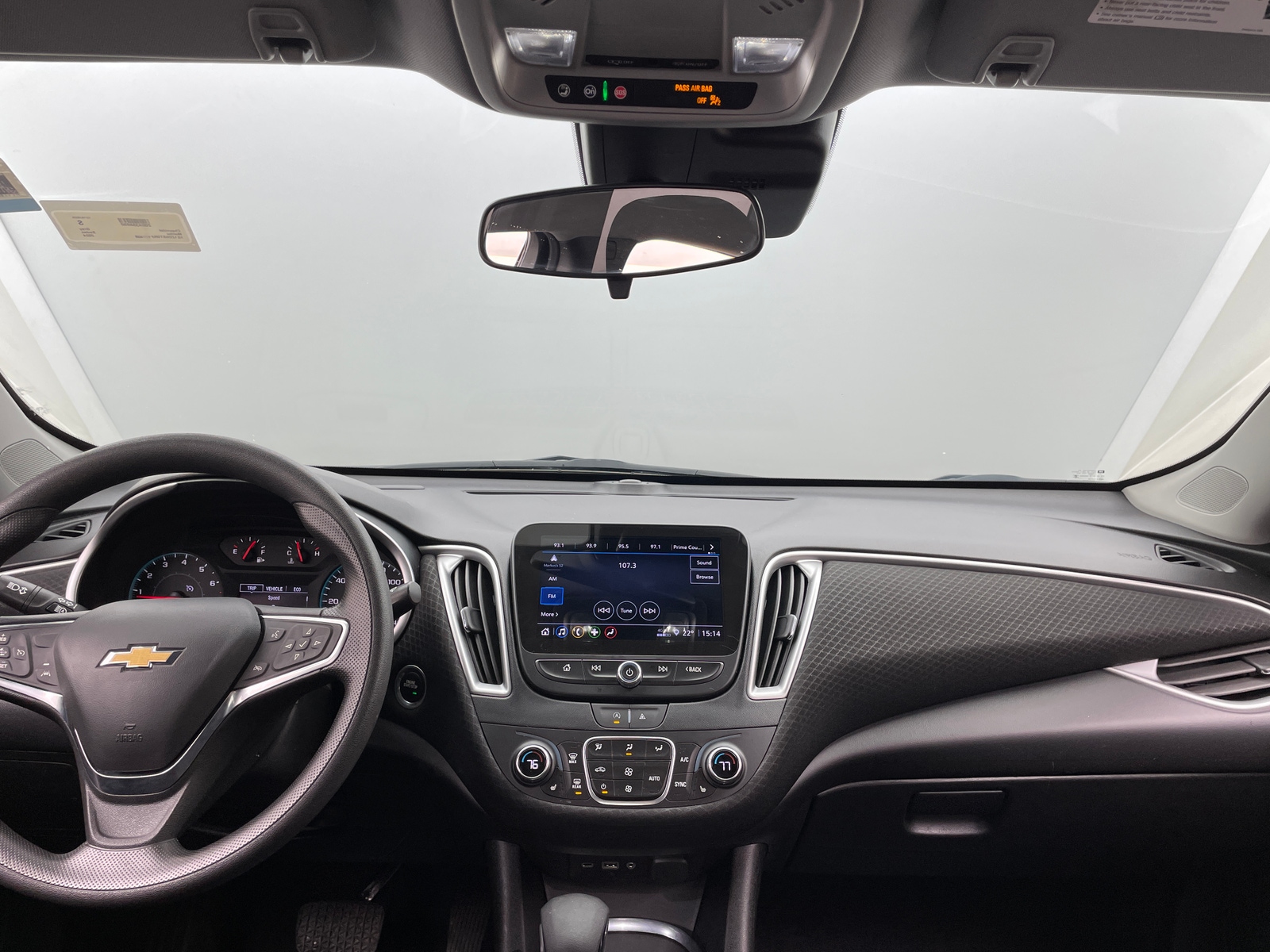 Thumbnail: 2024 Chevrolet Malibu - 3