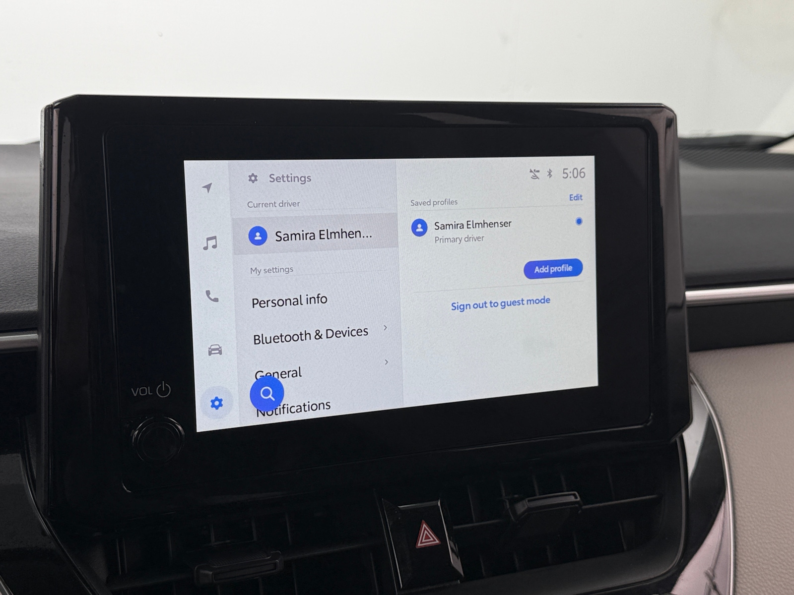 Thumbnail: 2025 Toyota Corolla - 4