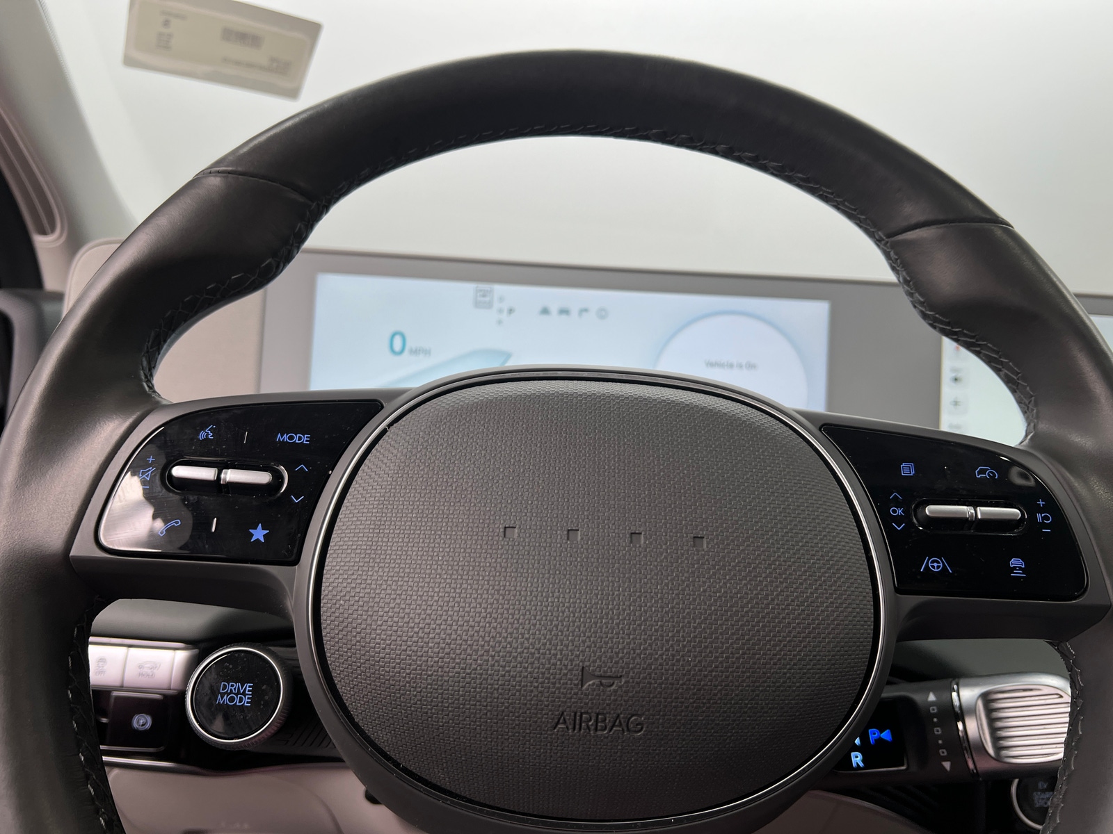 Thumbnail: 2022 Hyundai Ioniq 5 - 4