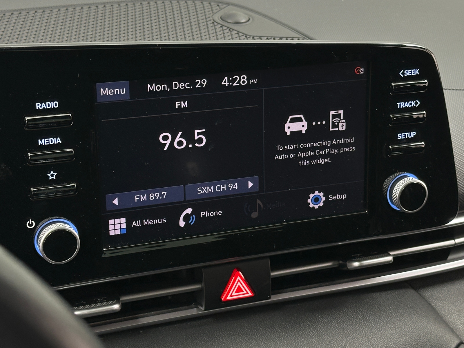 Thumbnail: 2021 Hyundai Elantra - 4