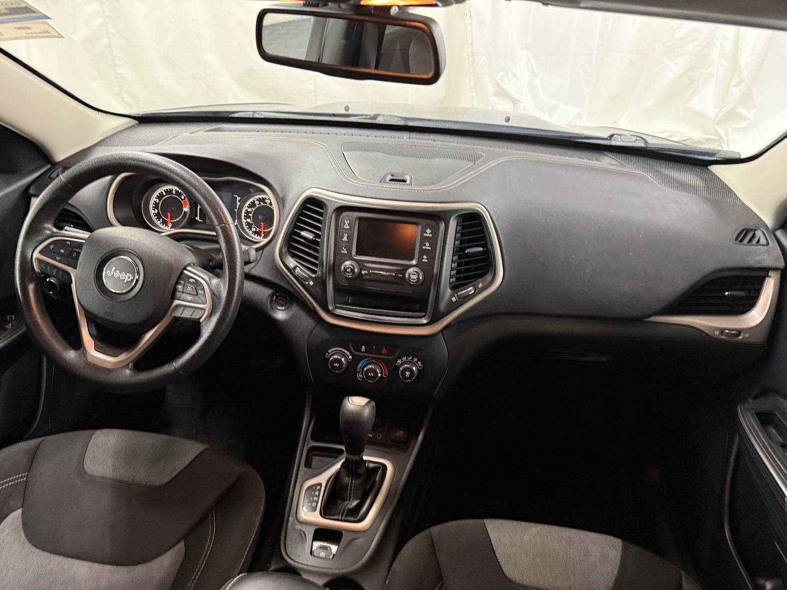 Thumbnail: 2016 Jeep Cherokee - 3