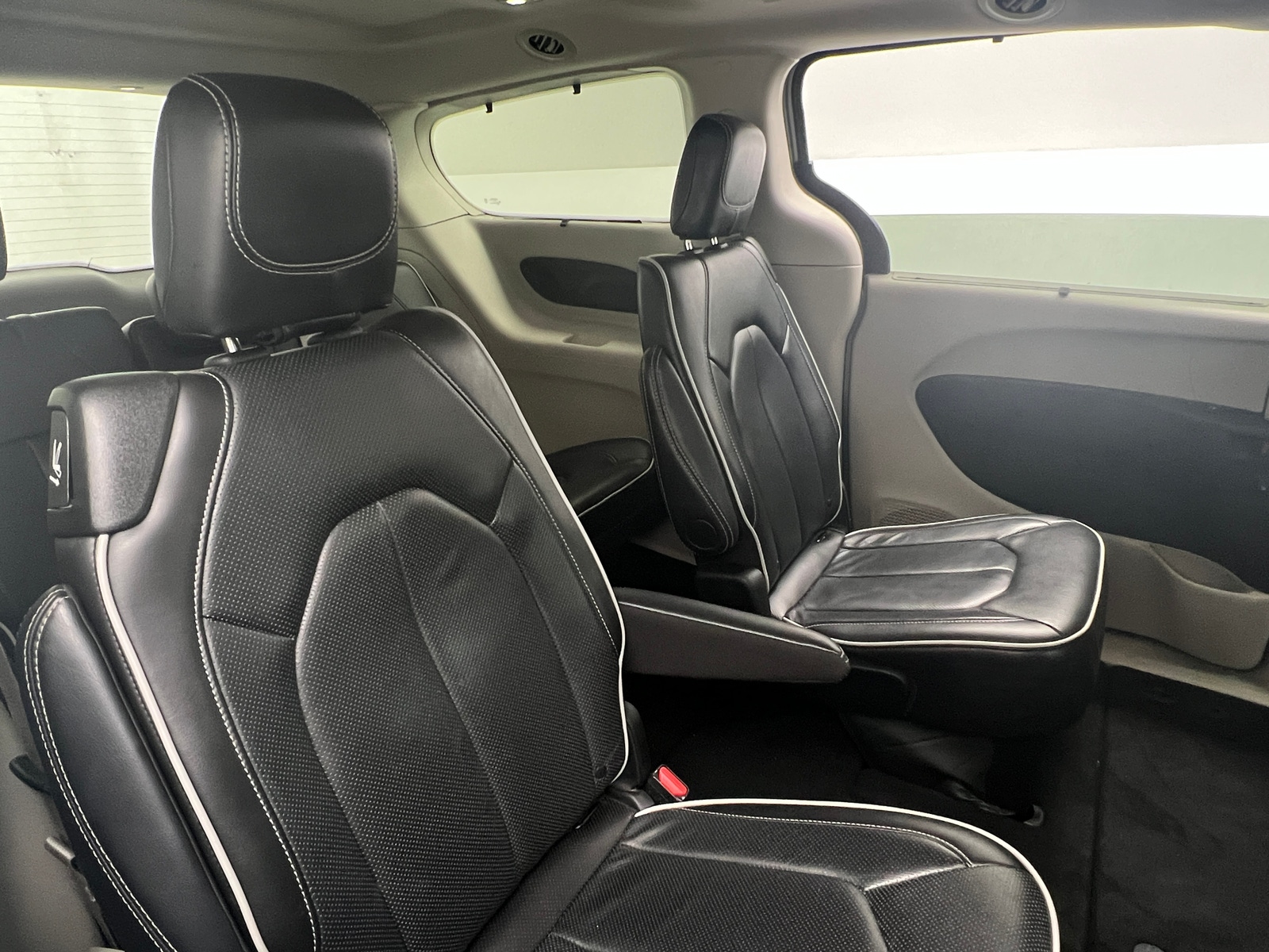 Thumbnail: 2024 Chrysler Pacifica - 5