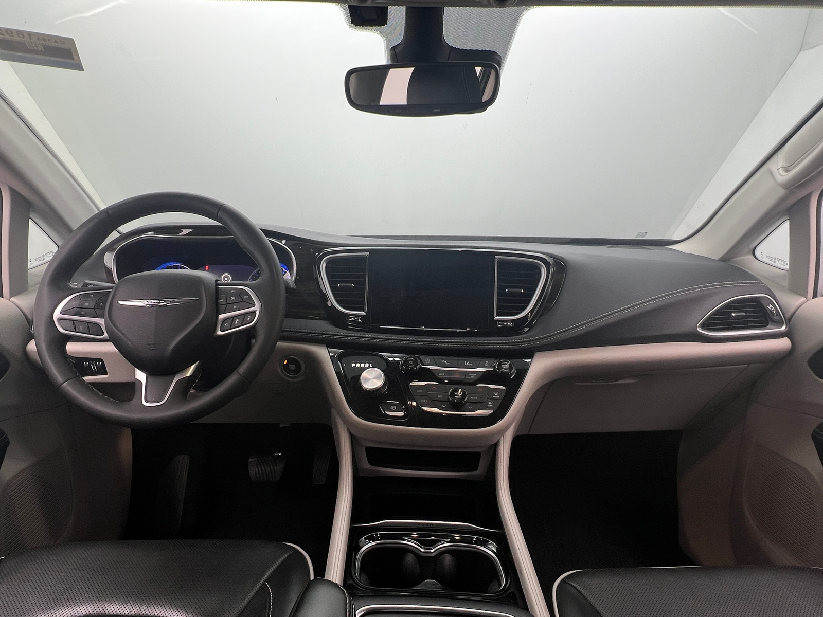 Thumbnail: 2024 Chrysler Pacifica - 2