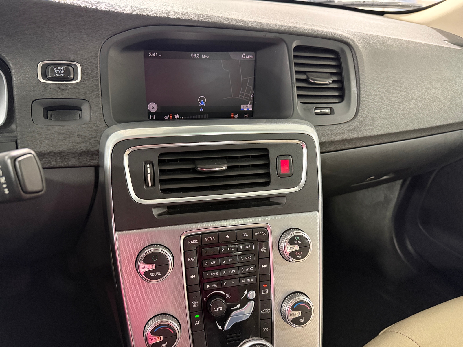 Thumbnail: 2018 Volvo S60 - 3