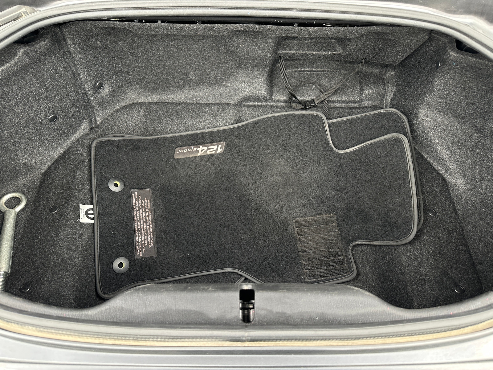 Thumbnail: 2017 Fiat 124 Spider - 6