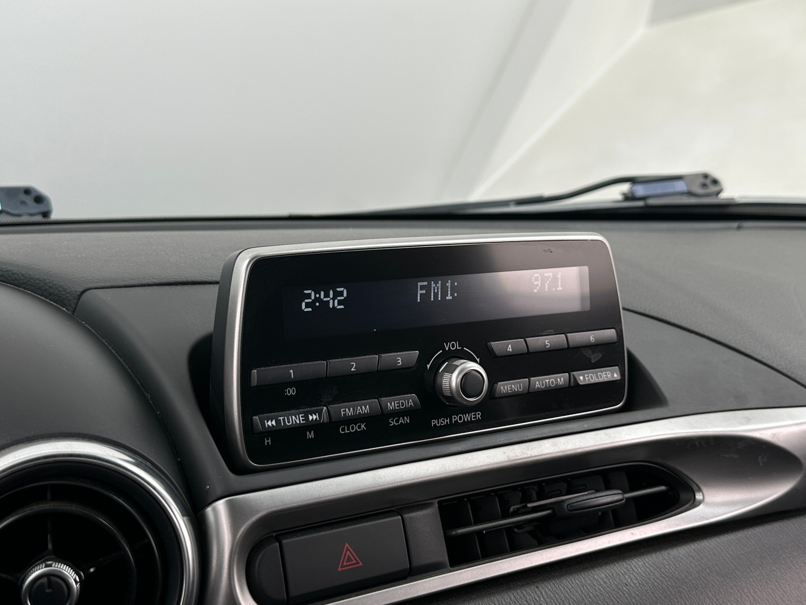 Thumbnail: 2017 Fiat 124 Spider - 4