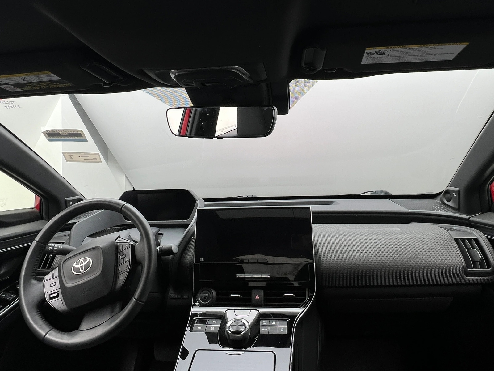 Thumbnail: 2023 Toyota bZ4X - 2