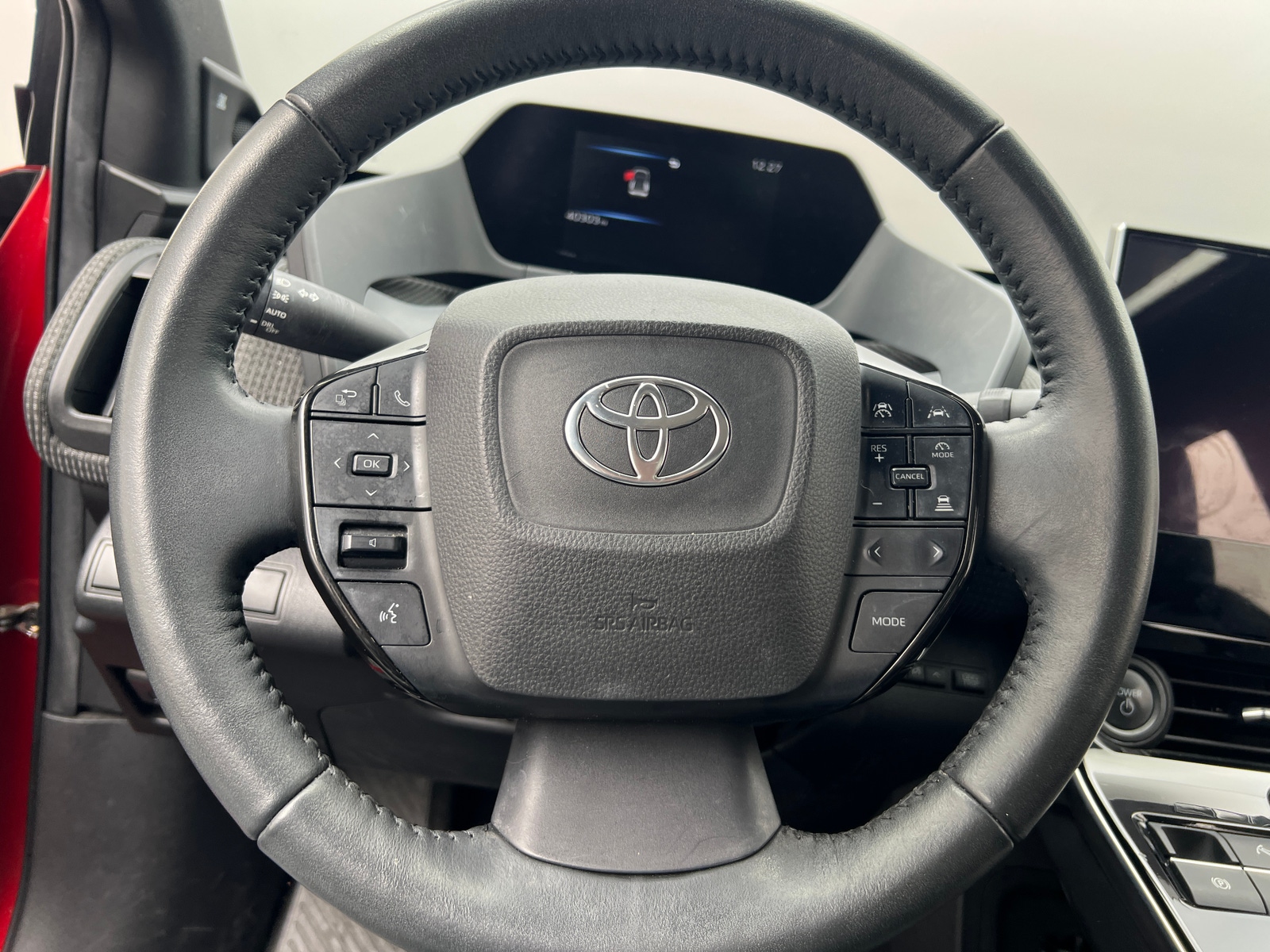 Thumbnail: 2023 Toyota bZ4X - 4