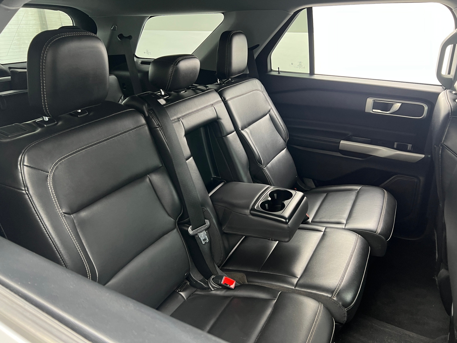 Thumbnail: 2022 Ford Explorer - 6