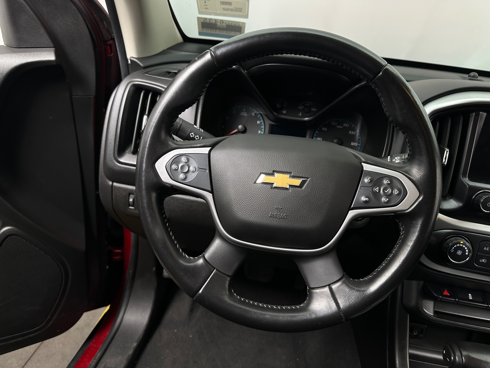 Thumbnail: 2021 Chevrolet Colorado - 5