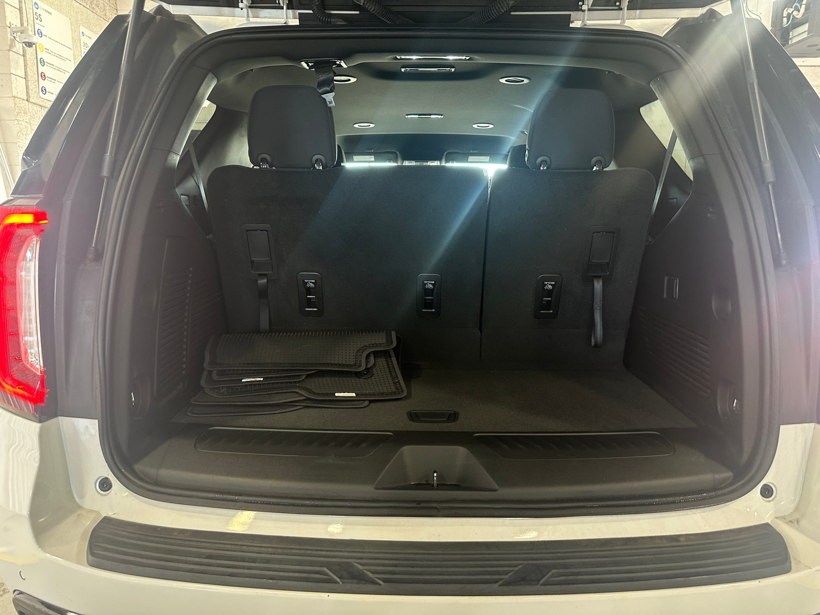 Thumbnail: 2022 GMC Yukon - 7