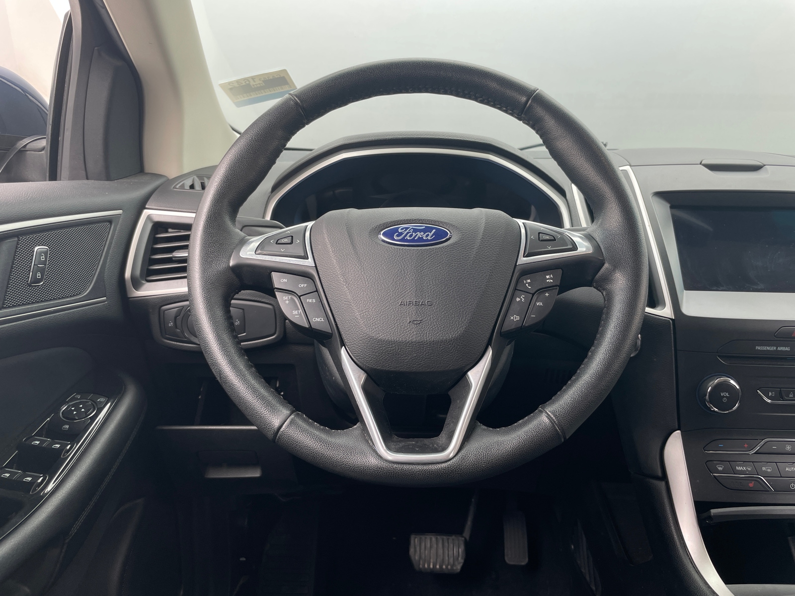 Thumbnail: 2016 Ford Edge - 4