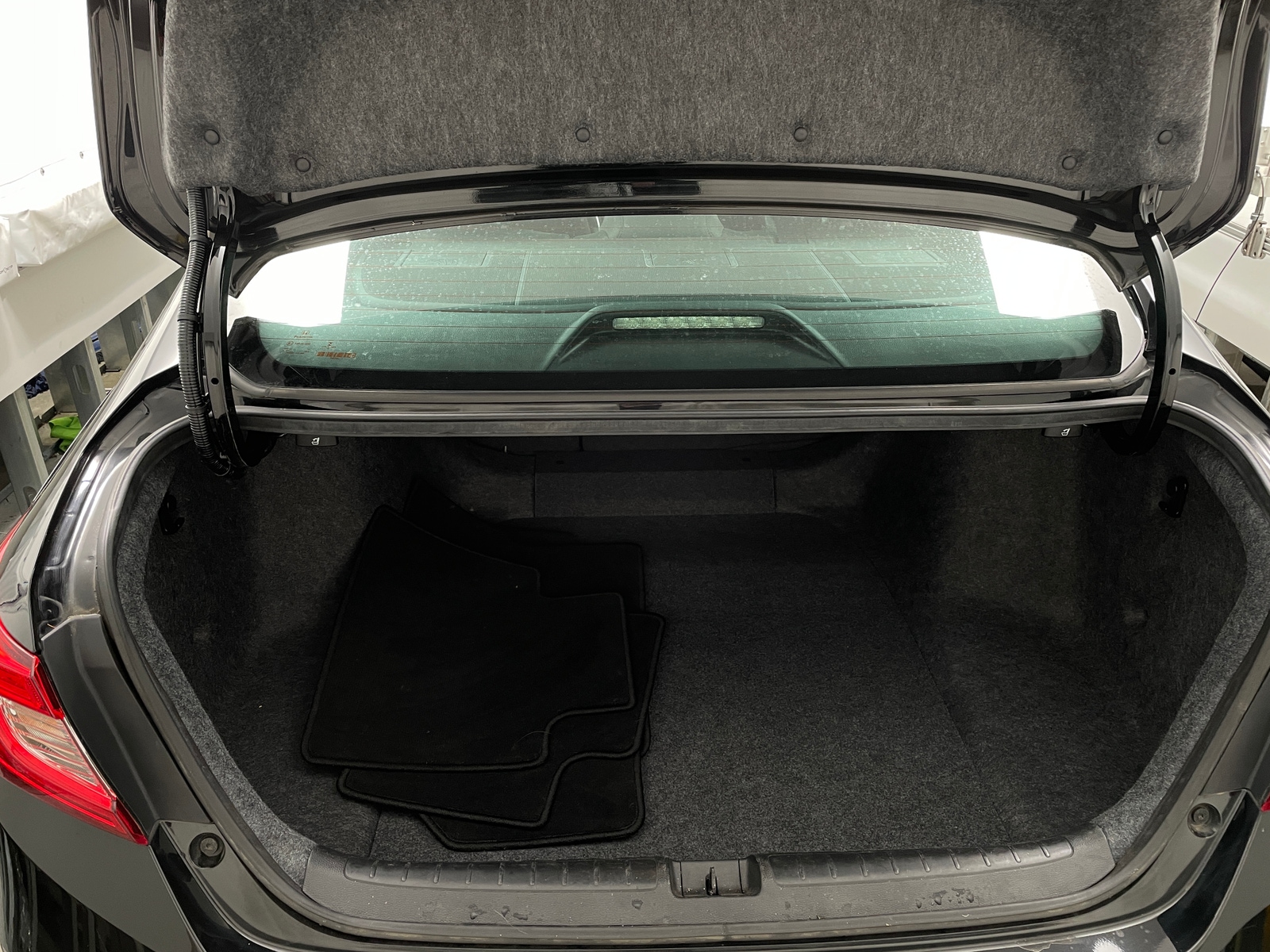 Thumbnail: 2018 Honda Accord - 6