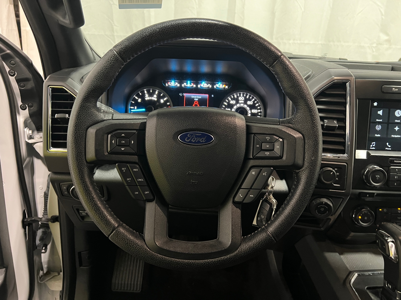 Thumbnail: 2016 Ford Econoline - 5