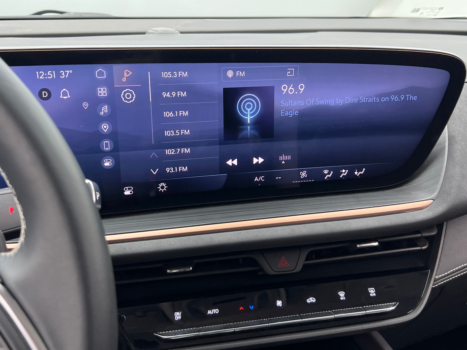 Thumbnail: 2025 Buick Envision - 3