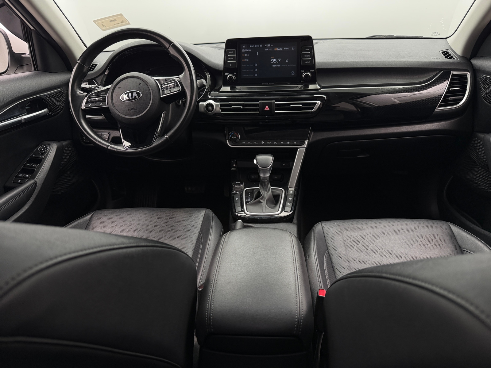 Thumbnail: 2021 Kia Seltos - 2