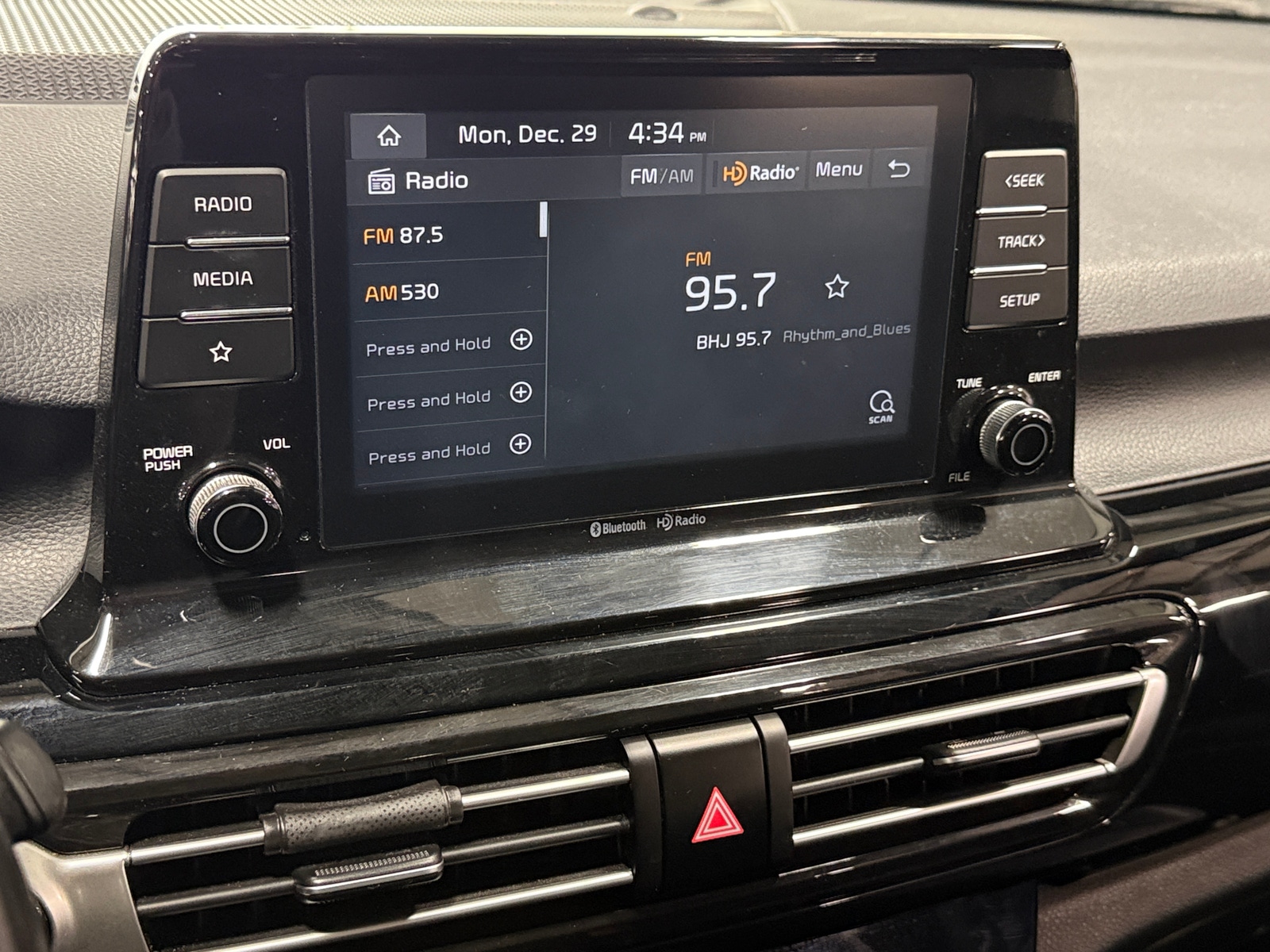 Thumbnail: 2021 Kia Seltos - 3