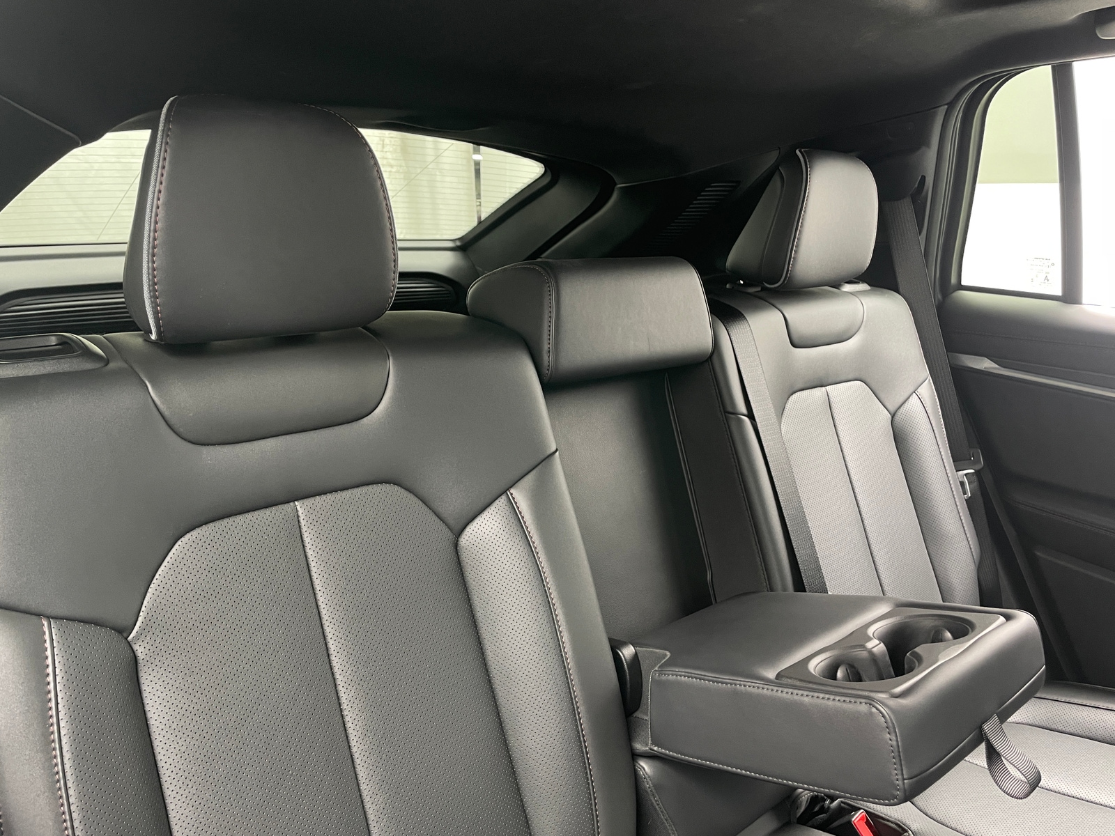 Thumbnail: 2025 Jeep Wagoneer S - 5