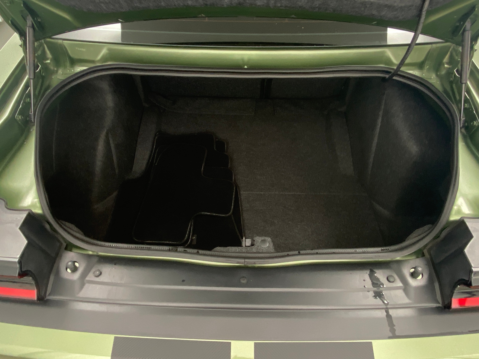 Thumbnail: 2021 Dodge Challenger - 4