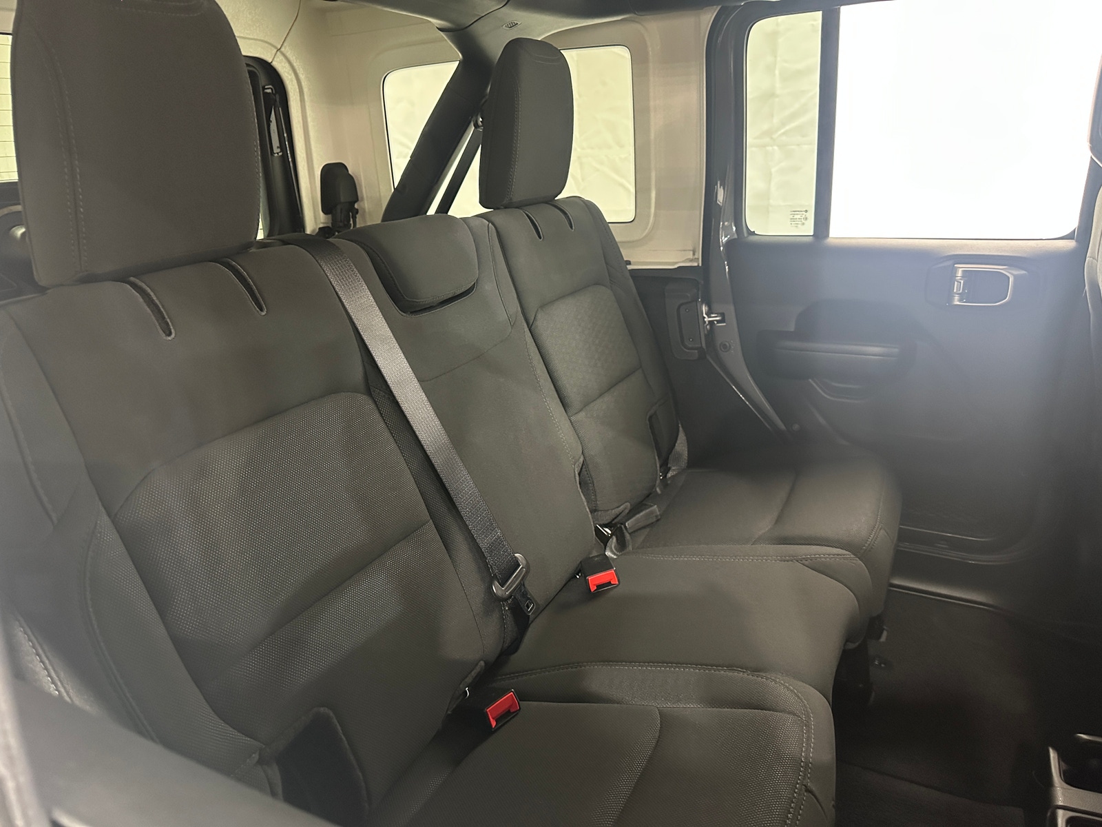 Thumbnail: 2020 Jeep Wrangler - 6