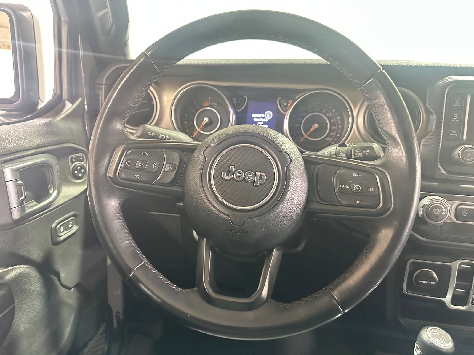 Thumbnail: 2020 Jeep Wrangler - 5