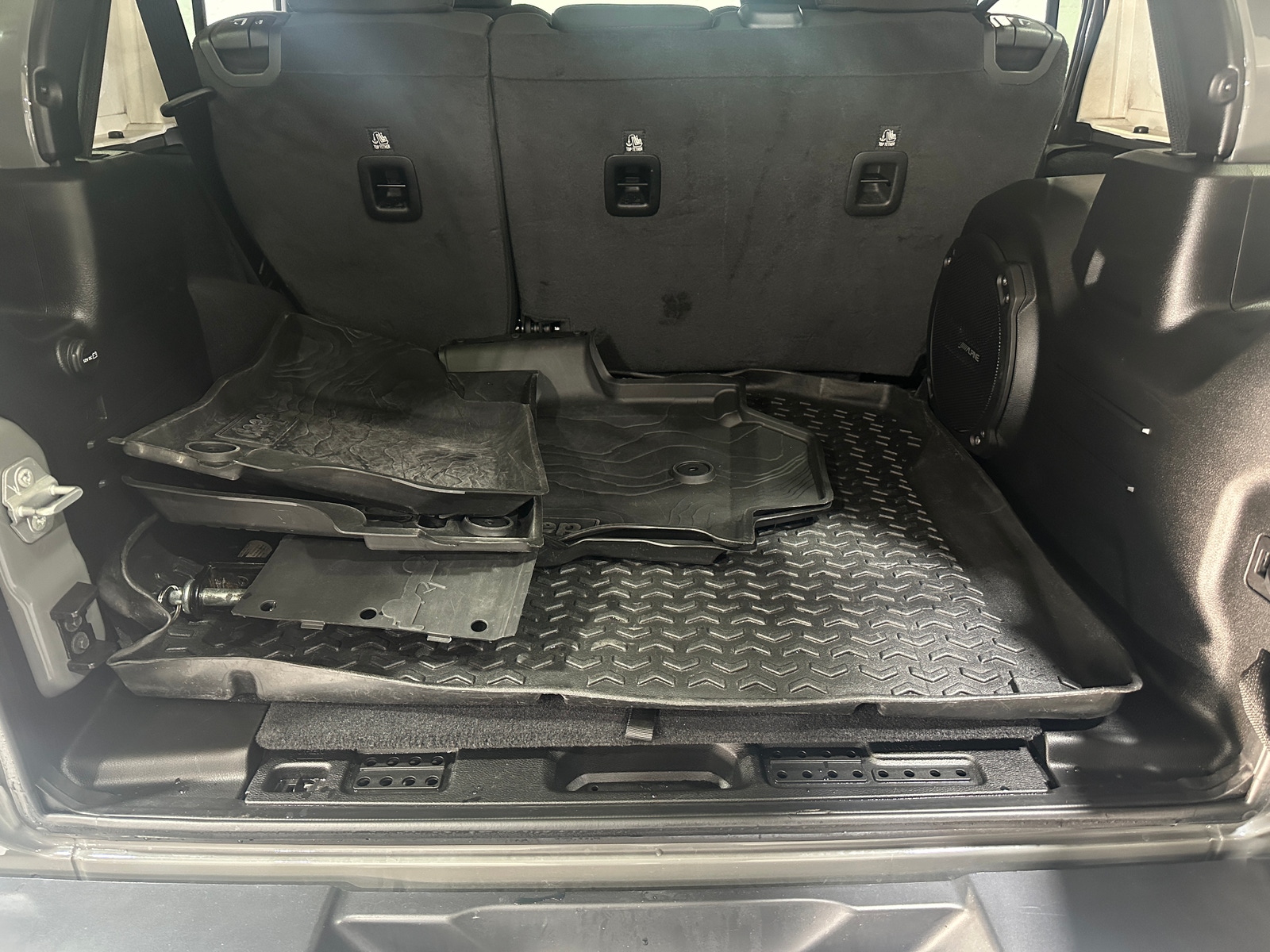 Thumbnail: 2020 Jeep Wrangler - 7