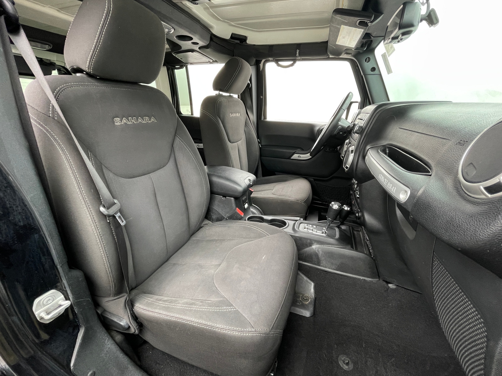 Thumbnail: 2017 Jeep Wrangler - 2