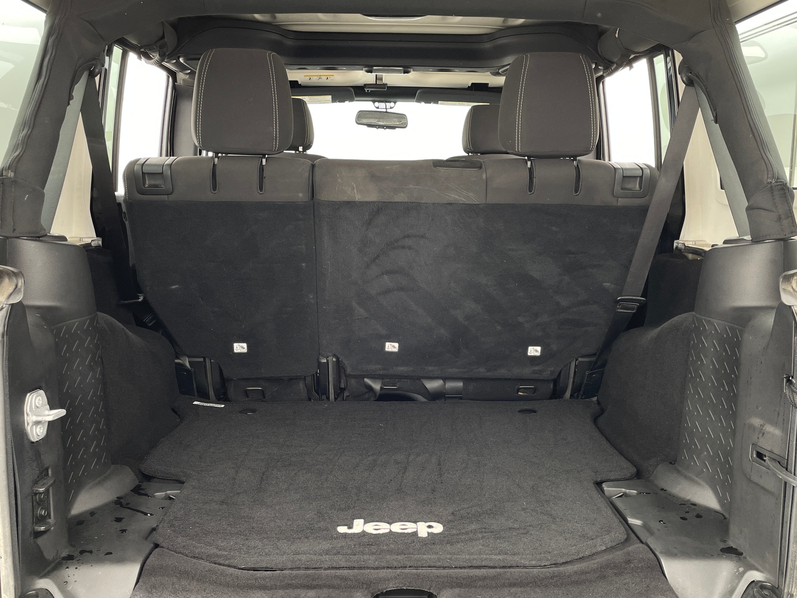 Thumbnail: 2017 Jeep Wrangler - 7