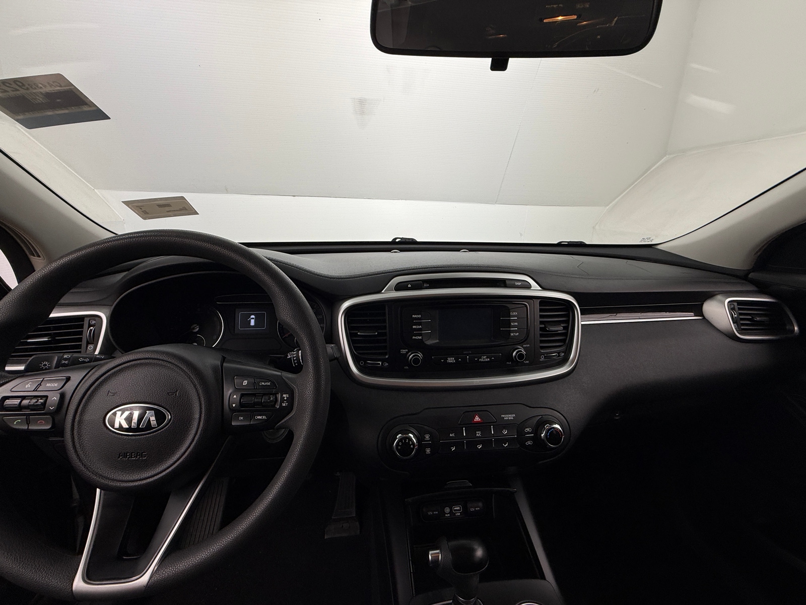 Thumbnail: 2018 Kia Sorento - 3