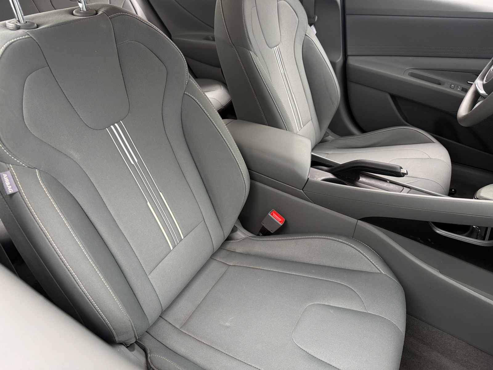 Thumbnail: 2022 Hyundai Elantra - 2