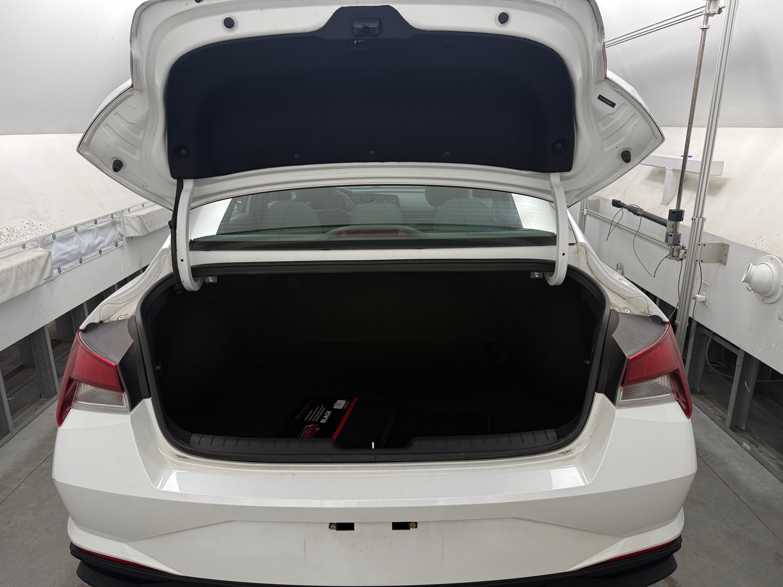 Thumbnail: 2022 Hyundai Elantra - 7