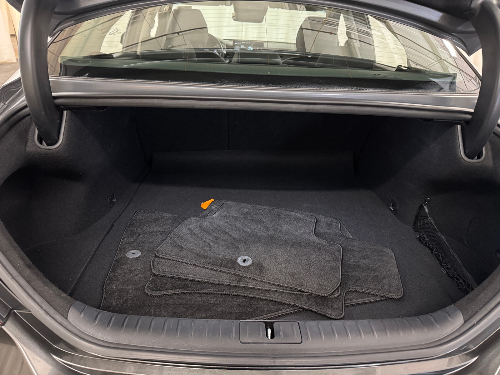 Thumbnail: 2025 Genesis G70 - 6