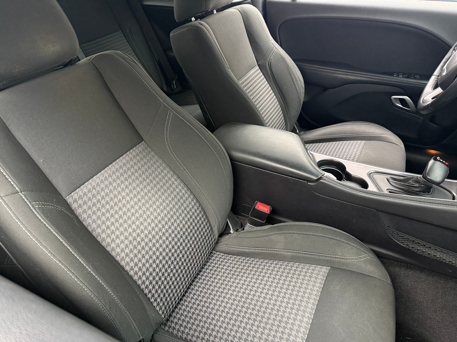 Thumbnail: 2016 Dodge Challenger - 2