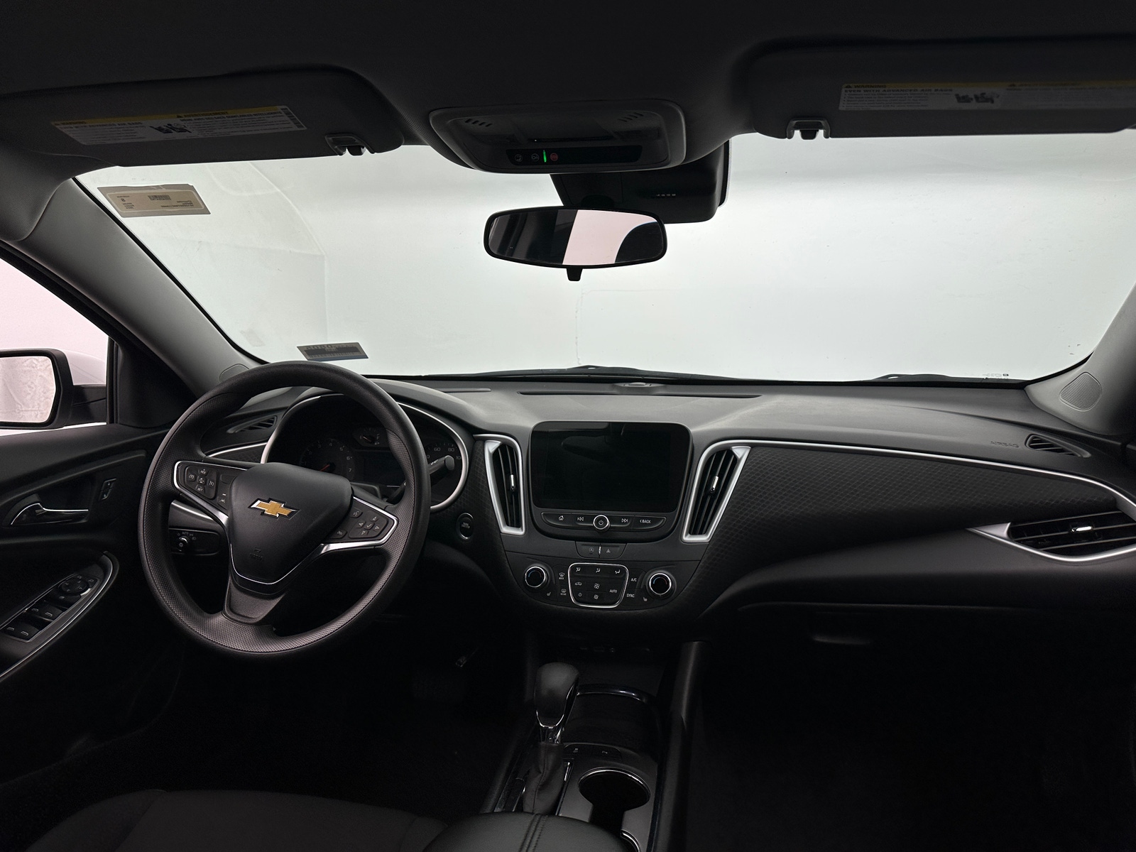 Thumbnail: 2024 Chevrolet Malibu - 3