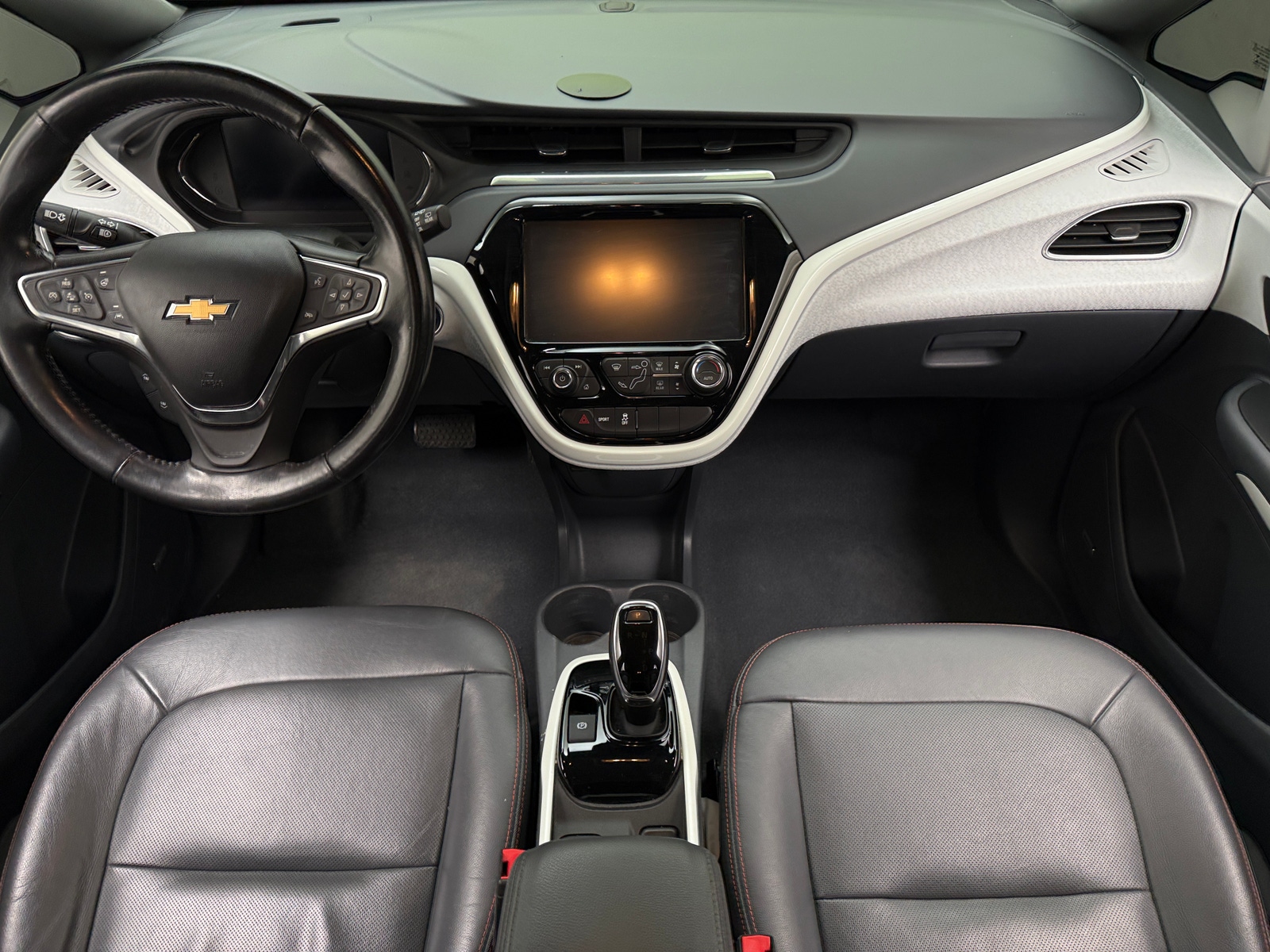 Thumbnail: 2019 Chevrolet Bolt EV - 2