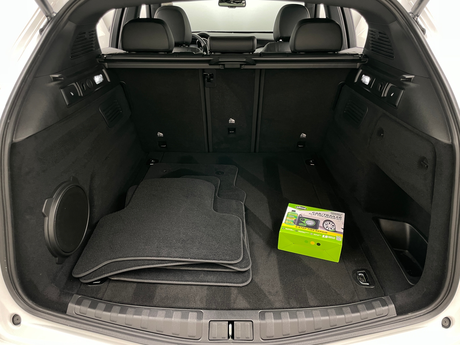 Thumbnail: 2023 Alfa Romeo Stelvio - 6