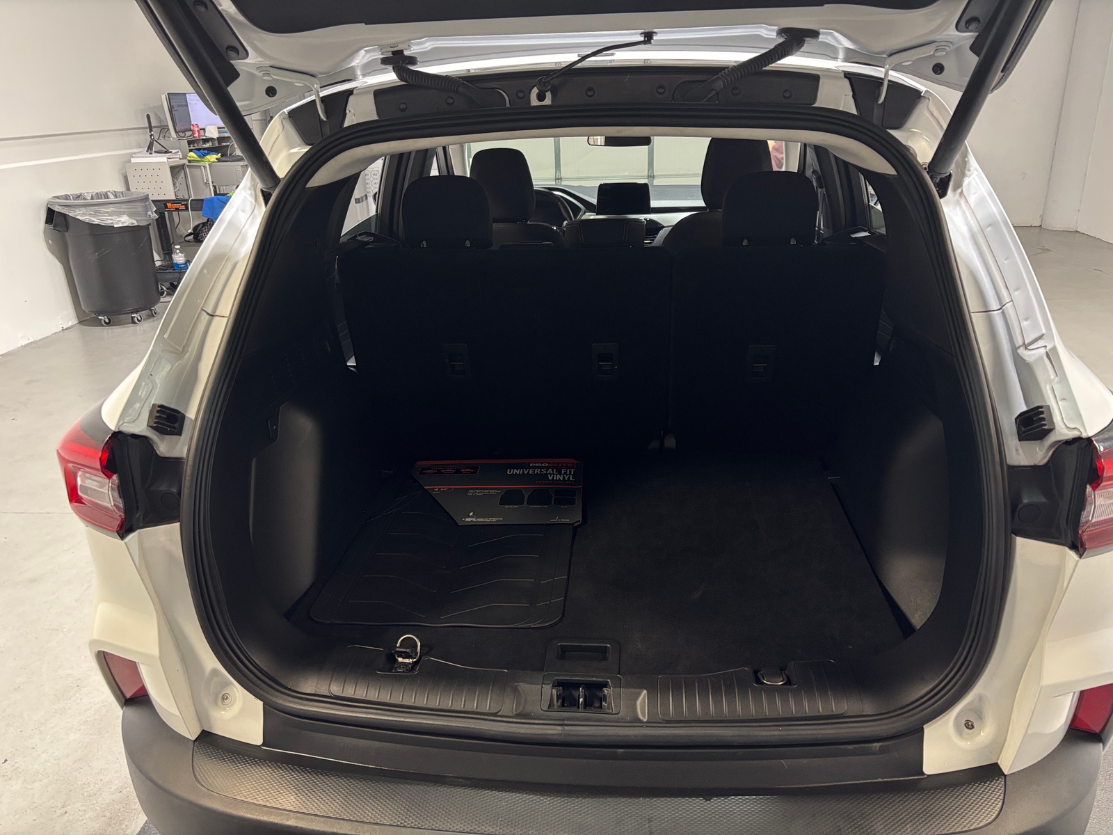 Thumbnail: 2023 Ford Escape - 7