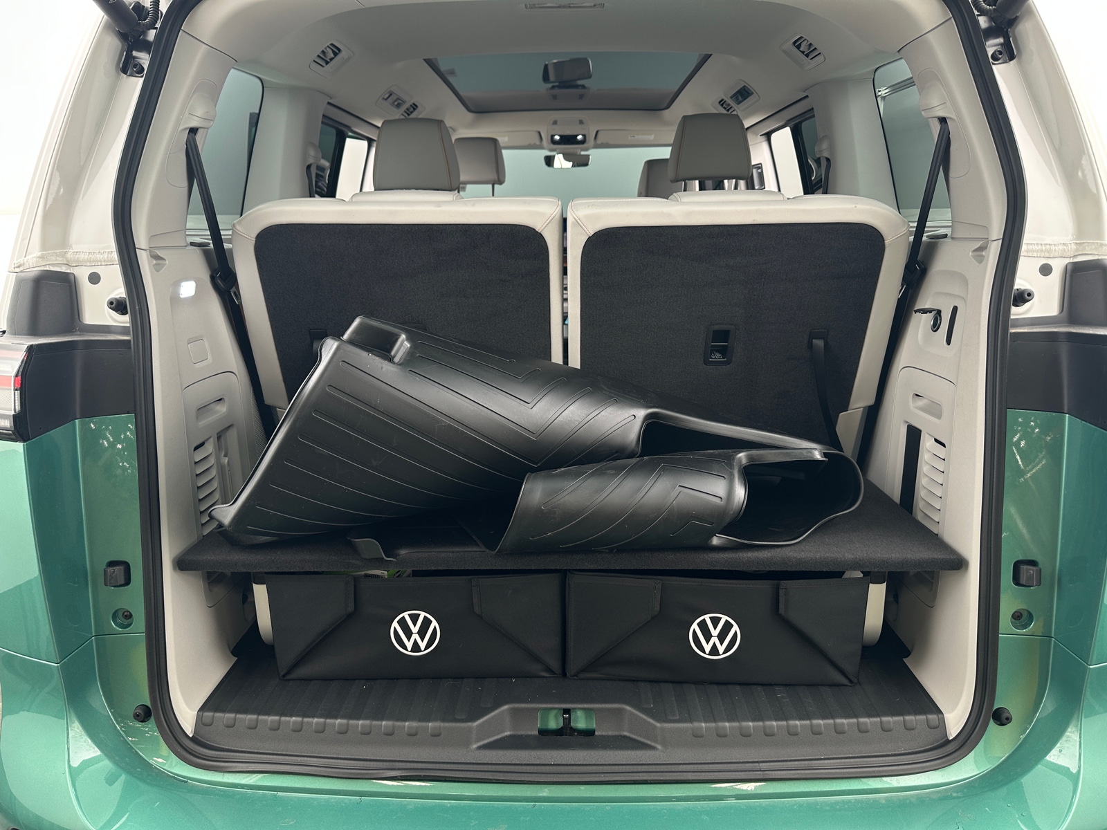 Thumbnail: 2025 Volkswagen ID.Buzz - 6