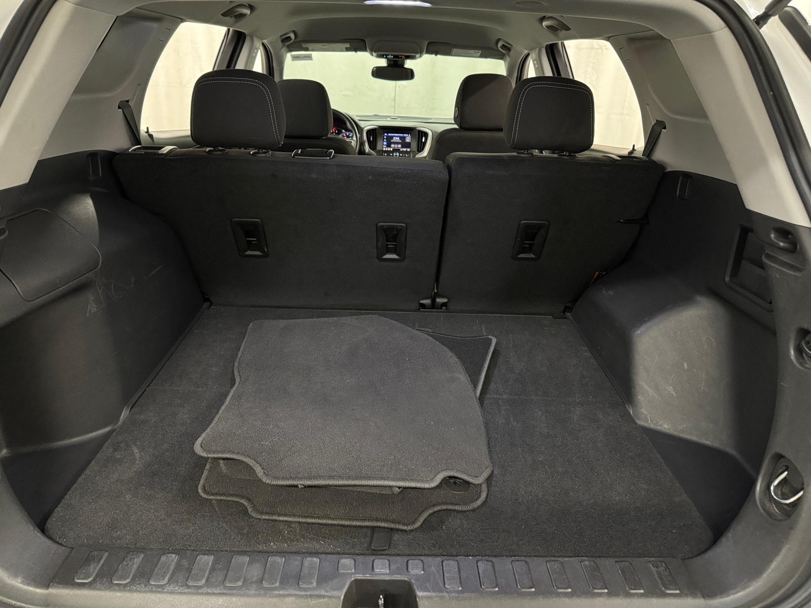 Thumbnail: 2024 GMC Terrain - 7