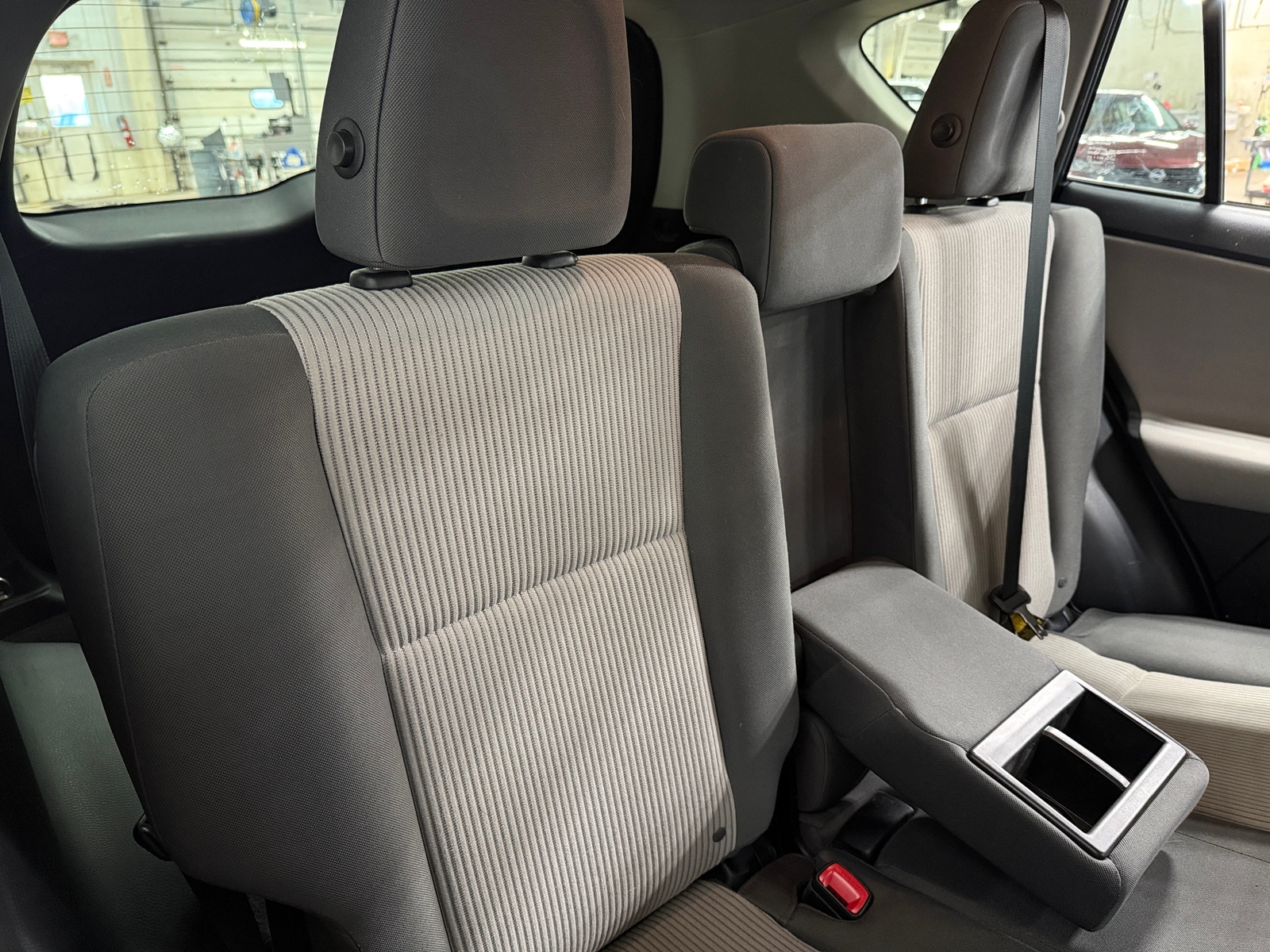 Thumbnail: 2014 Toyota RAV4 - 6