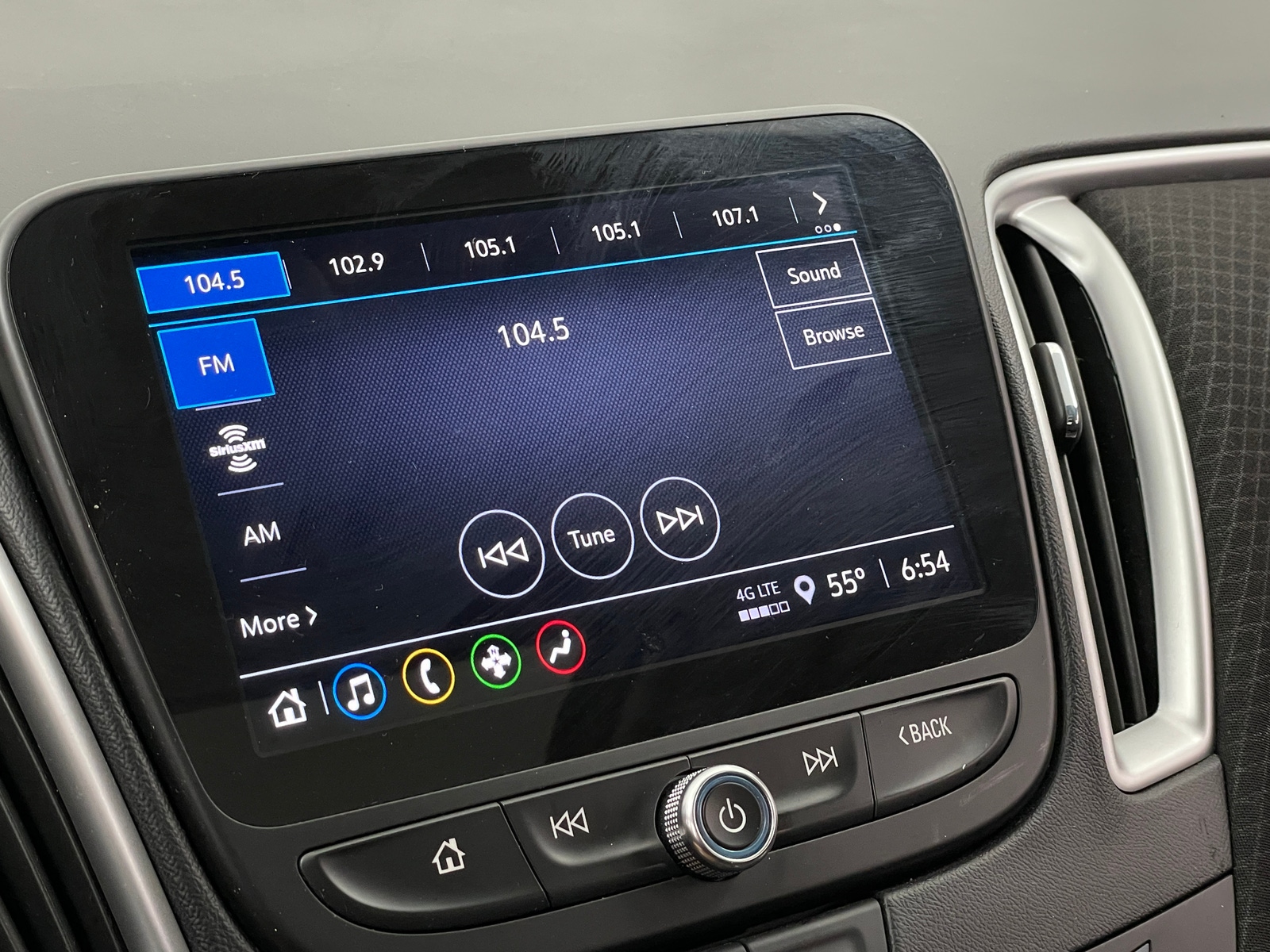 Thumbnail: 2024 Chevrolet Malibu - 4