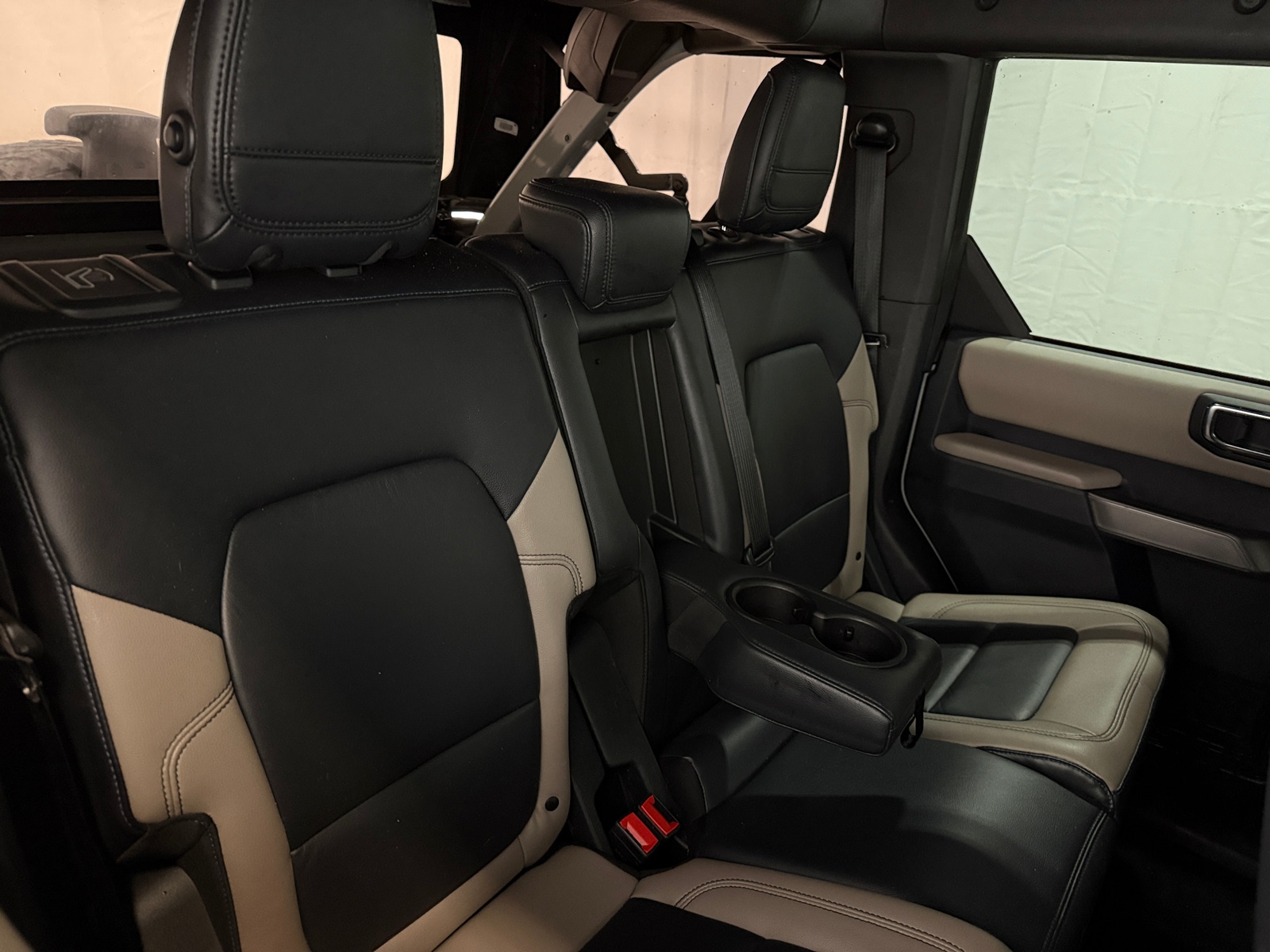 Thumbnail: 2022 Ford Bronco - 6